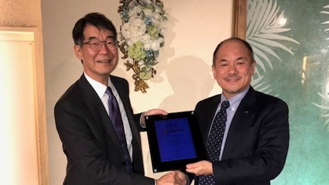 Subaru Hawaii Receives ‘New Sales Record’ Award from Japan