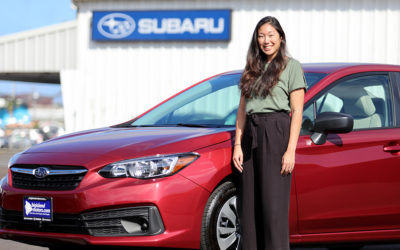 Subaru Hawaiʻi Presents Impreza to 2022 Hawaii State Teacher of the Year